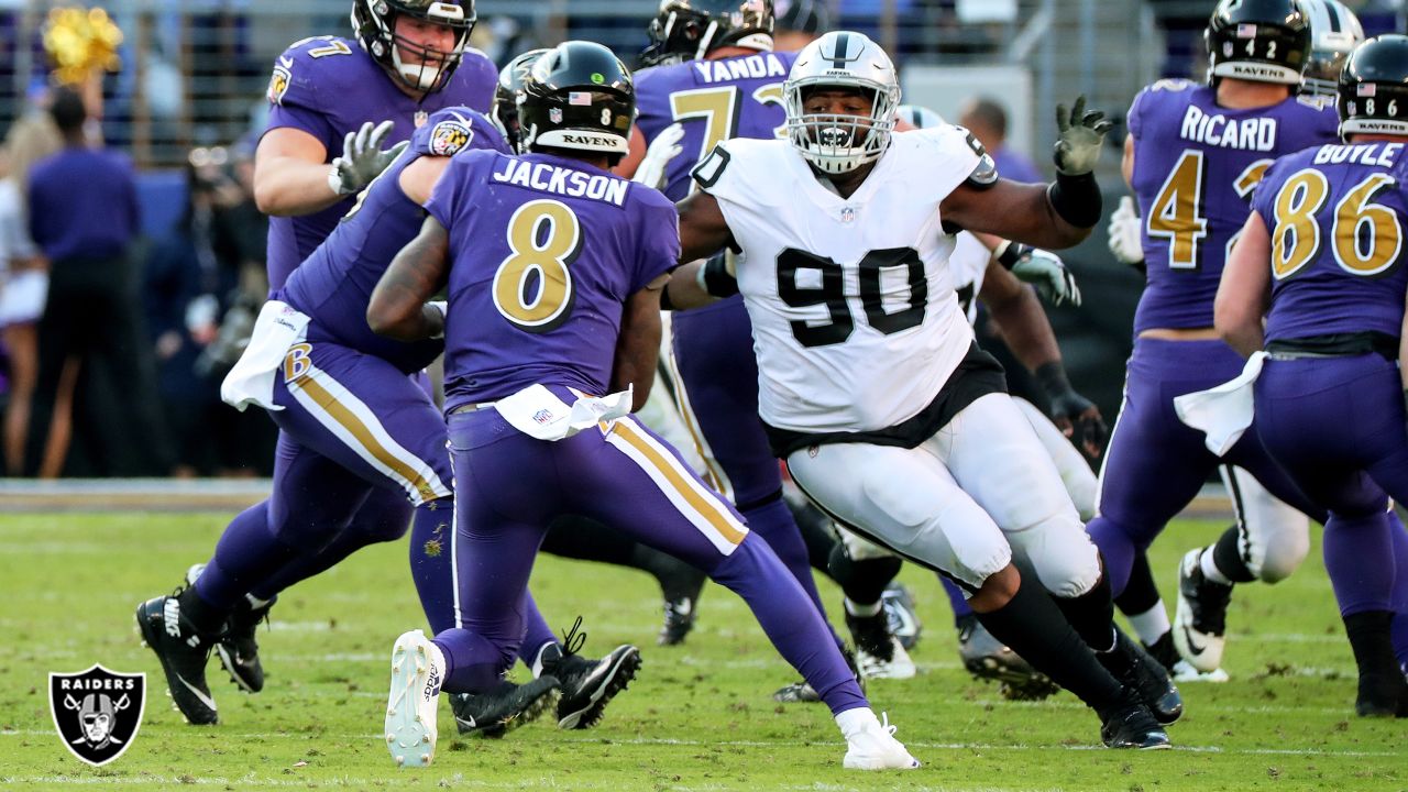 Oakland, California, USA. 14th Jan, 2001. Oakland Raiders vs. Baltimore  Ravens at Oakland Alameda County Coliseum Sunday, January 14, 2001. Ravens  Beat Raiders 19-3. AFC championship game. Baltimore Ravens defensive tackle  Tony