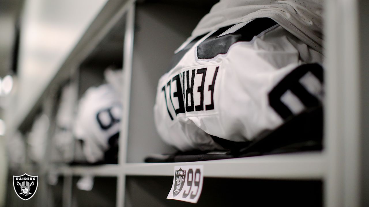 Photos: Warmups and Pregame from Preseason Week 2