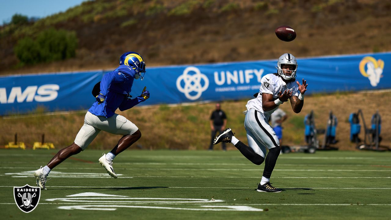 Los Angeles Rams running back Cam Akers (3) warms up before an NFL  preseason football game Saturday, Aug. 26, 2023, in Denver. (AP Photo/David  Zalubowski Stock Photo - Alamy