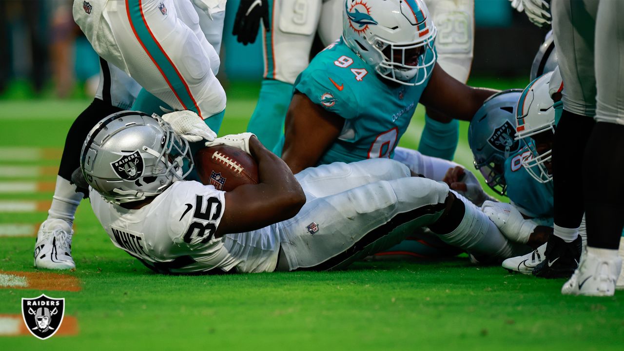 Best images from Raiders win over Dolphins in Week 2 of preseason