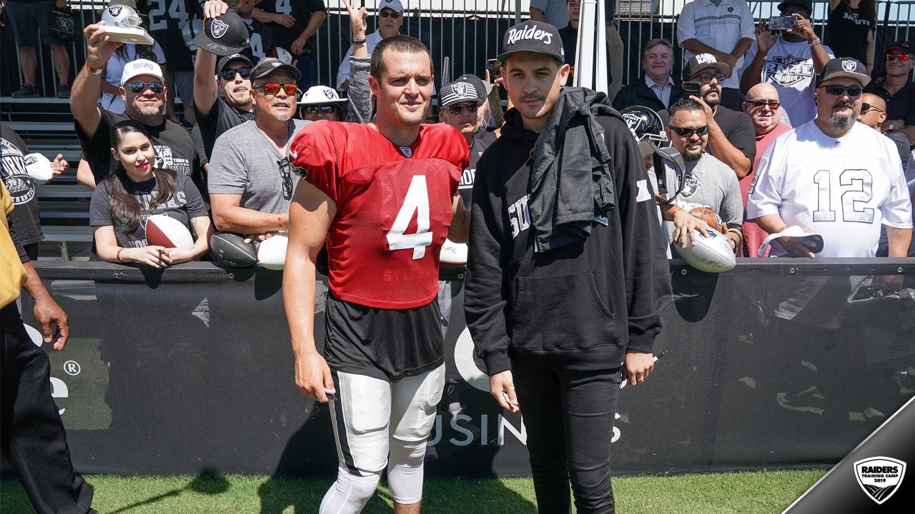 Oakland Raiders center Richie Incognito (64) during NFL football training  camp Monday, July 29, 2019, in Napa, Calif. (AP Photo/Eric Risberg Stock  Photo - Alamy