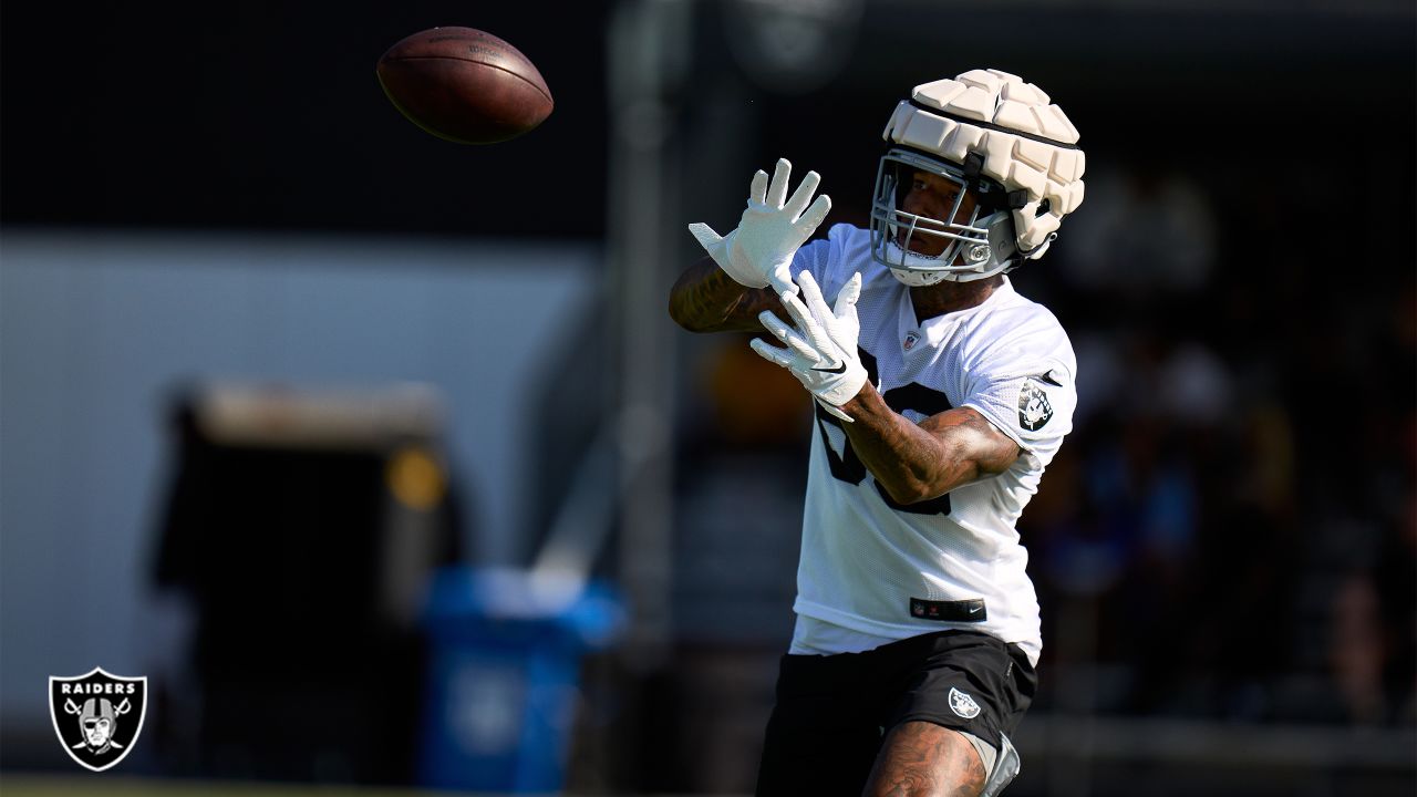 Mack Hollins making quite the impression on the Raiders' locker room