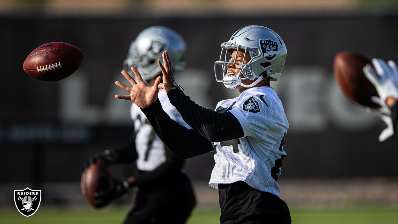 Source - Las Vegas Raiders' Johnathan Abram has season-ending shoulder  injury - ESPN