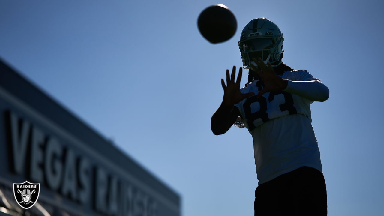 Raiders training camp news: CB carted off Brandon Facyson field