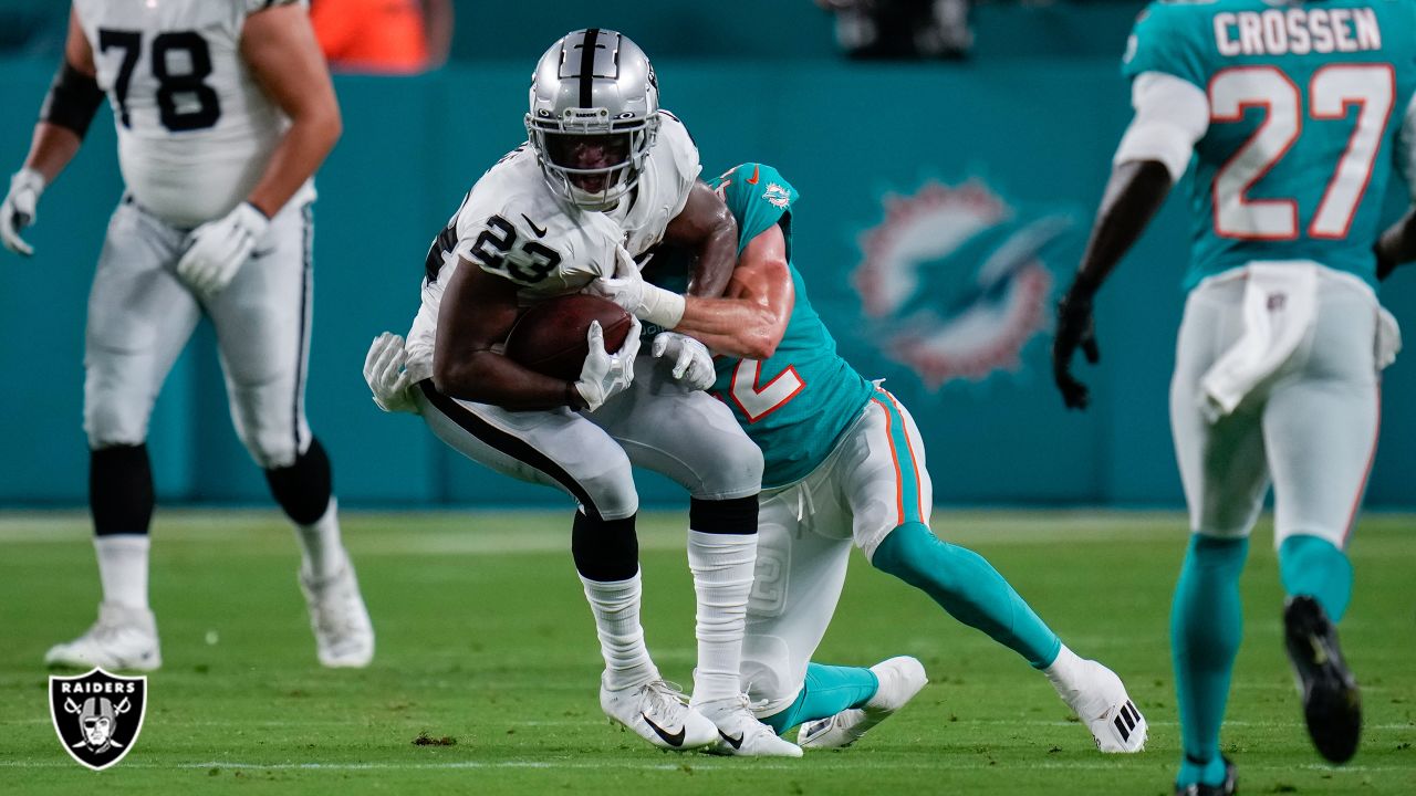 Las Vegas Raiders running back Zamir White (35) leaves the field against  the Indianapolis Colts during the first half of an NFL football game,  Sunday, Nov 13, 2022, in Las Vegas. (AP