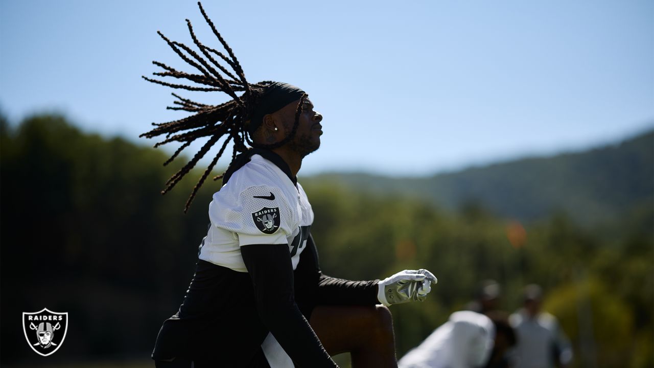 Raiders injury news: Davante Adams questionable to play against Broncos -  Silver And Black Pride