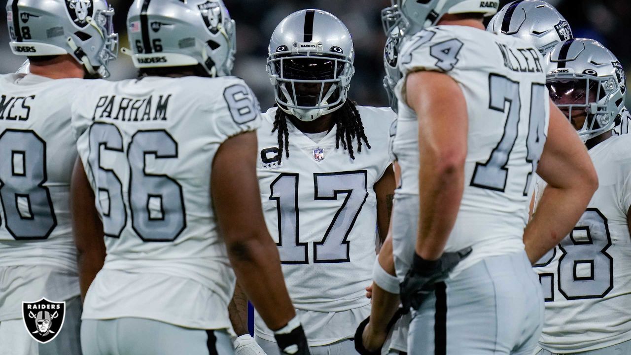 Rams lose to Raiders 17-34