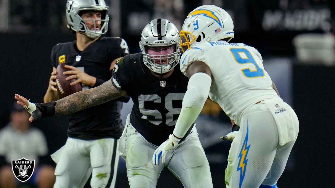 Chargers vs Raiders final score: Las Vegas falls short, 24-19 - Silver And  Black Pride