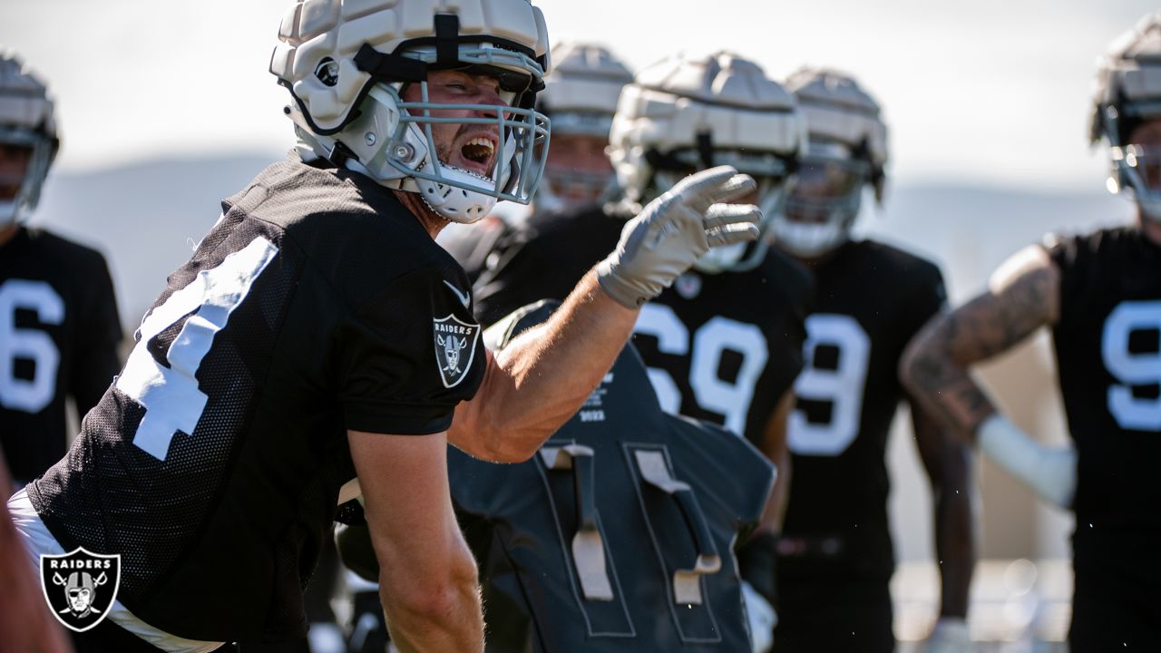 Mack Hollins making quite the impression on the Raiders' locker room