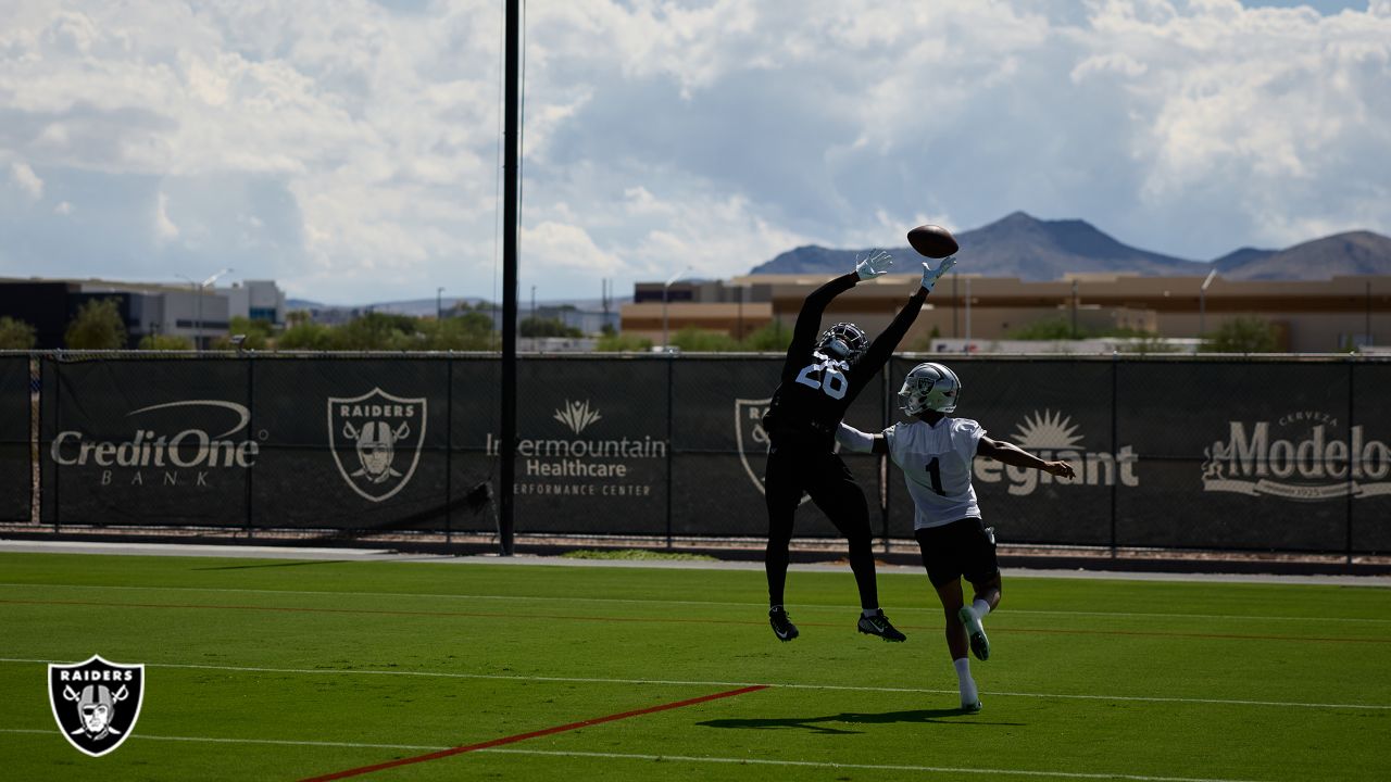 Las Vegas Raiders corner back Amik Robertson makes a catch during an NFL  football practice Wednesday, July 28, 2021, in Henderson, Nev. (AP  Photo/David Becker Stock Photo - Alamy