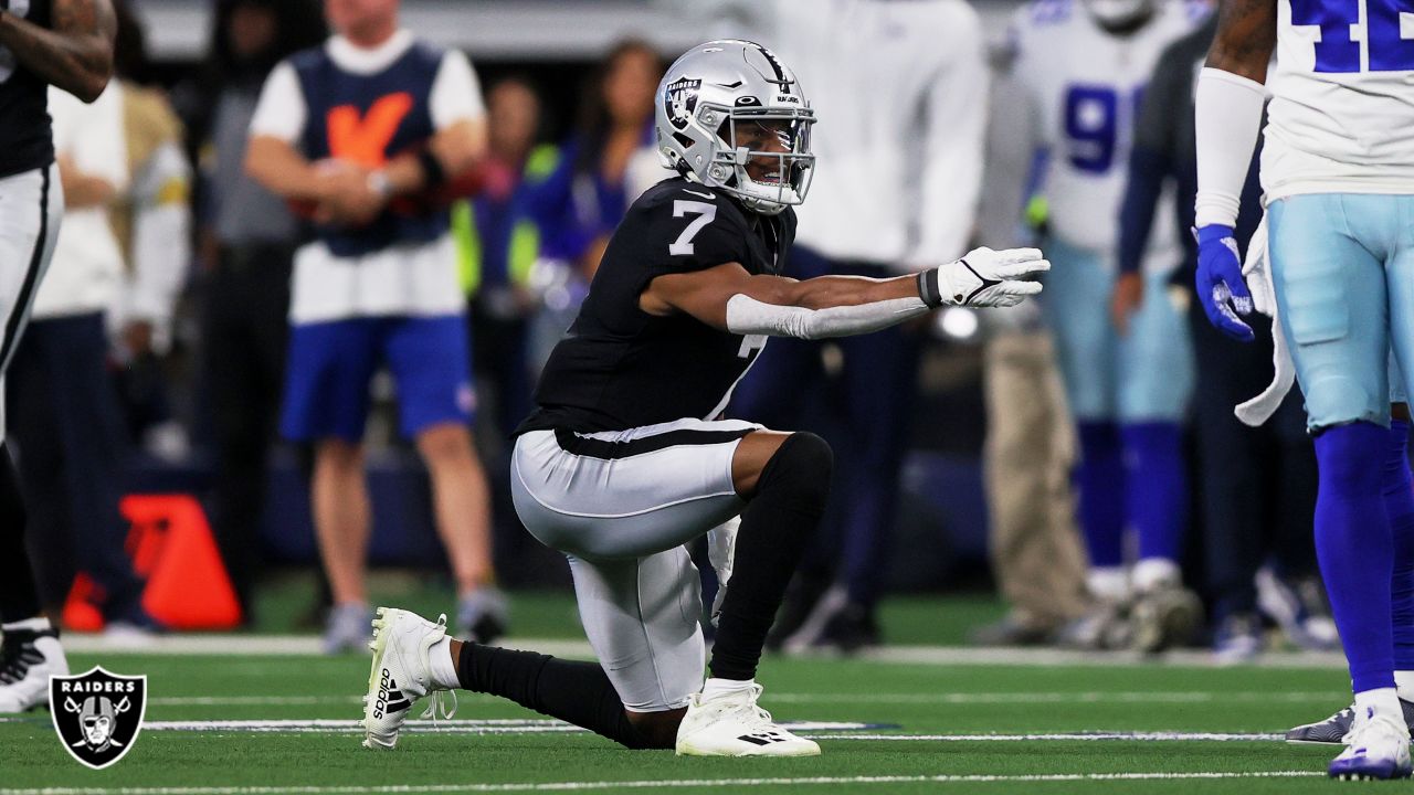 Electric' DeSean Jackson helps open up Raiders' offense in win over Cowboys