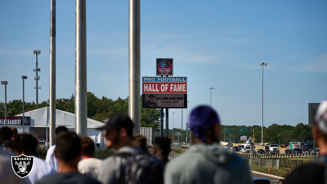 Las Vegas Raiders head coach Josh McDaniels stirs reactions in Canton