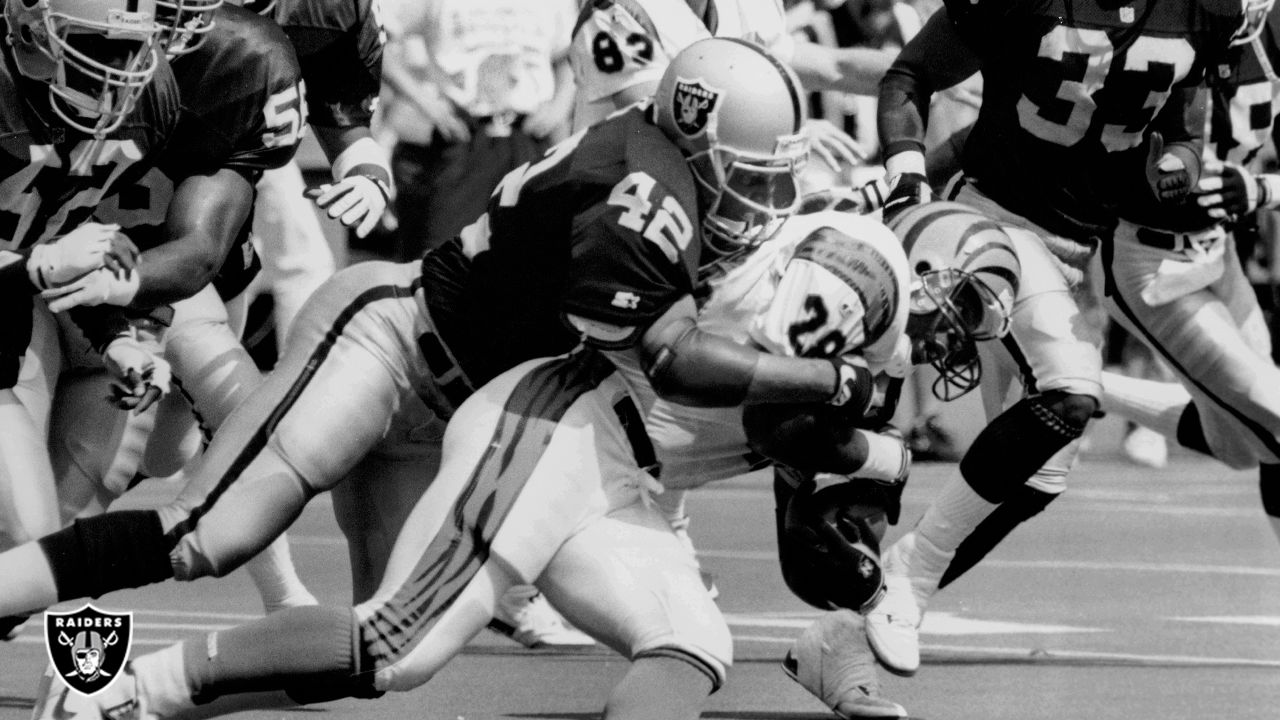 Lester Hayes, Art Powell highlight 6 Silver and Black senior semifinalists  for Hall of Fame