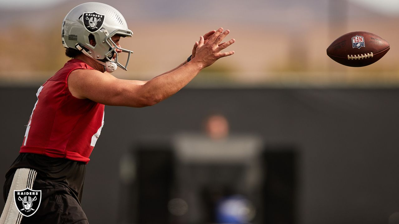 Raiders' Derek Carr Sends Message to Joey Bosa