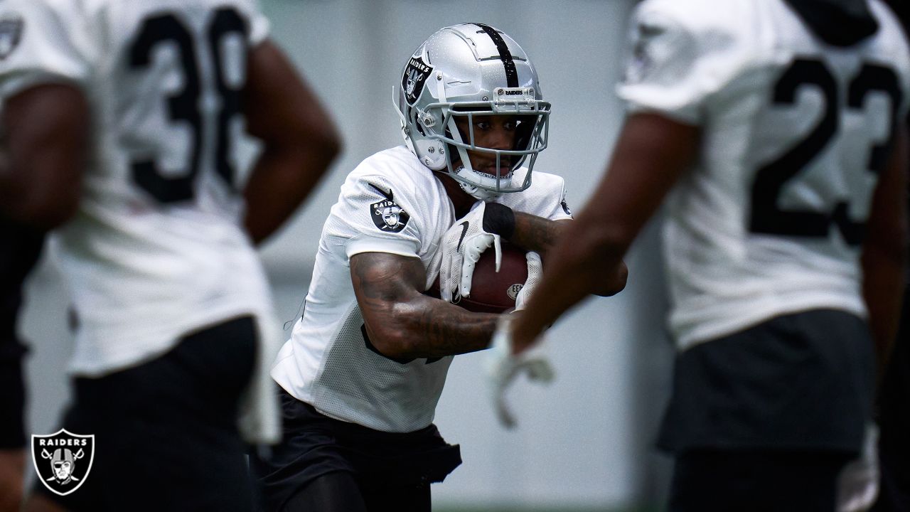 Tyrone Wheatley Jr.'s family ties give suiting up in the Silver and Black  even more meaning