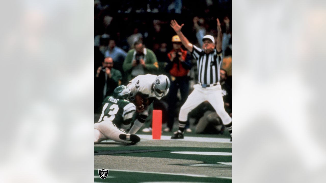 Super Bowl XV: Raiders 27, Eagles 10