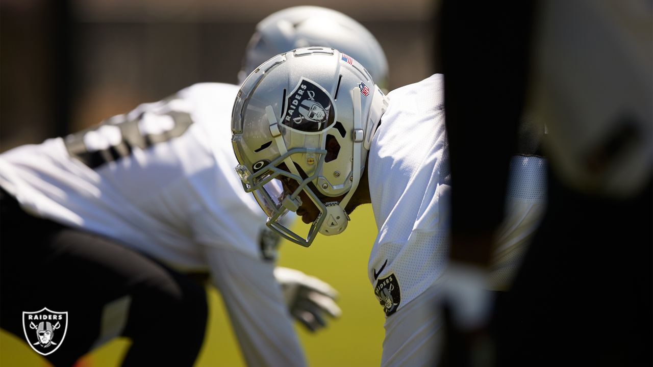 Raiders QB Derek Carr: 'I'm so proud of Lester Cotton' 