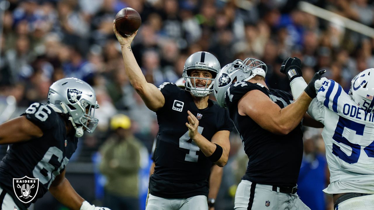 Raiders' Derek Carr growing as a preacher, quarterback, Raiders News