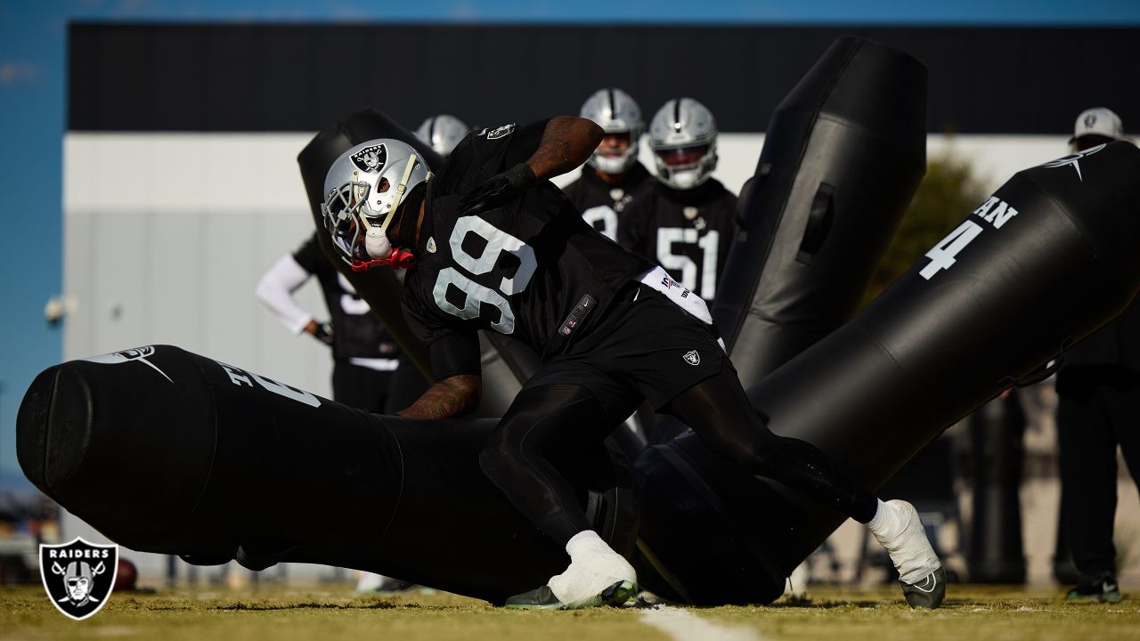 Versus: The Raiders offense will battle the No. 1 defense in the league