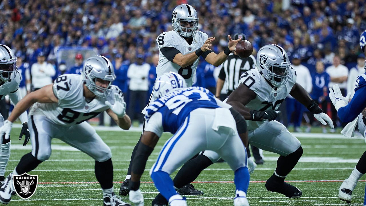 Top Shots: Raiders vs. Colts - Week 17