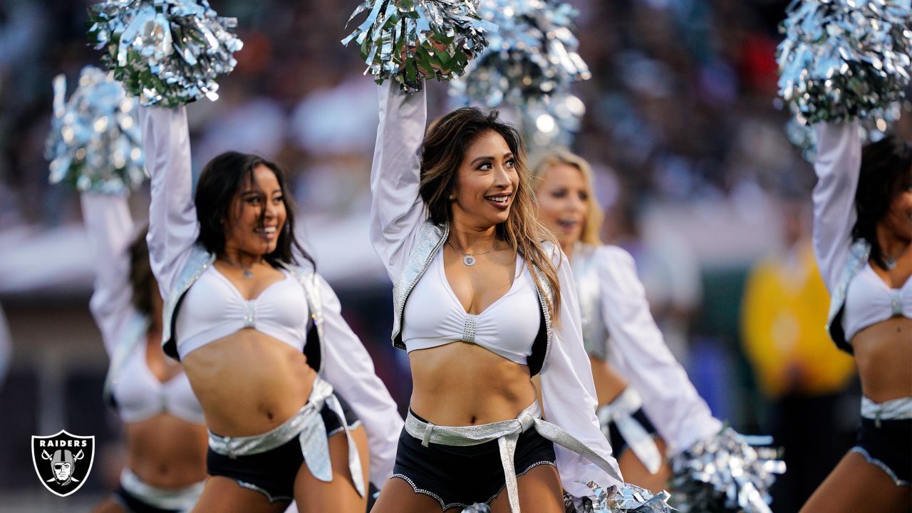 Raiders Cheerleader Went Viral During Preseason Debut