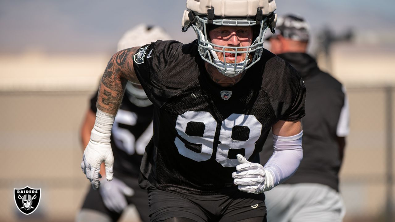 Mack Hollins making quite the impression on the Raiders' locker room