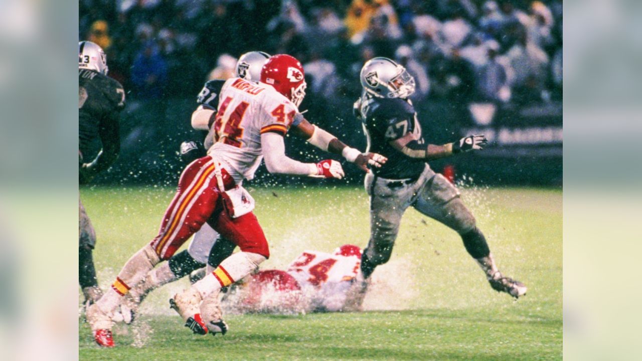 Chiefs–Raiders rivalry - Wikipedia