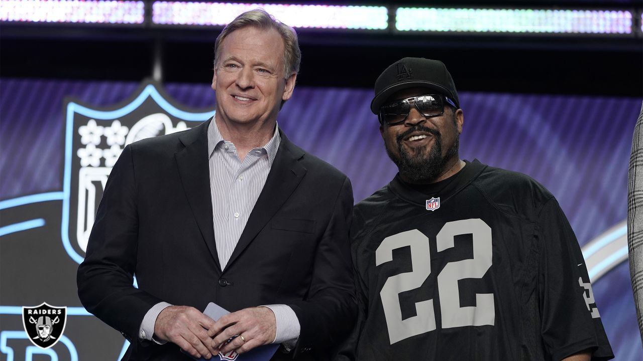 2022 NFL Draft Day 2: Ice Cube performs; prospect falls because of