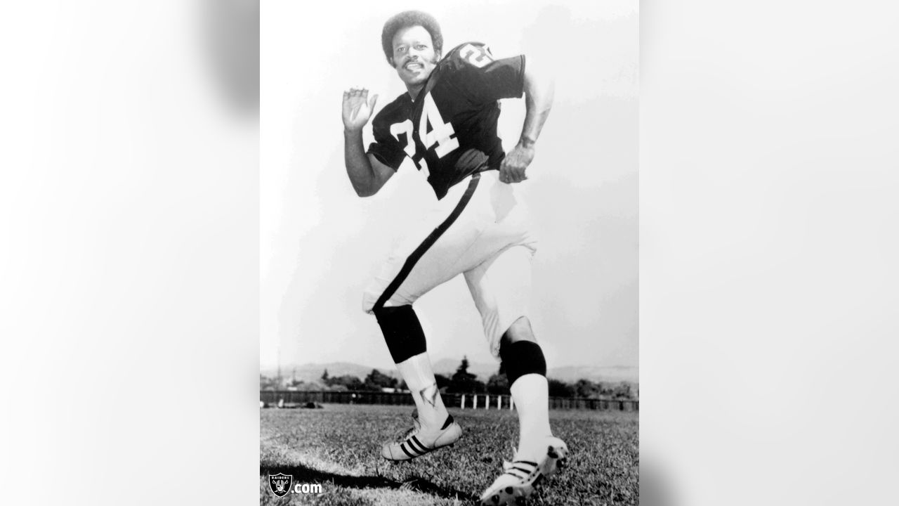 Las Vegas Raiders on X: We're thinking of the great Willie Brown