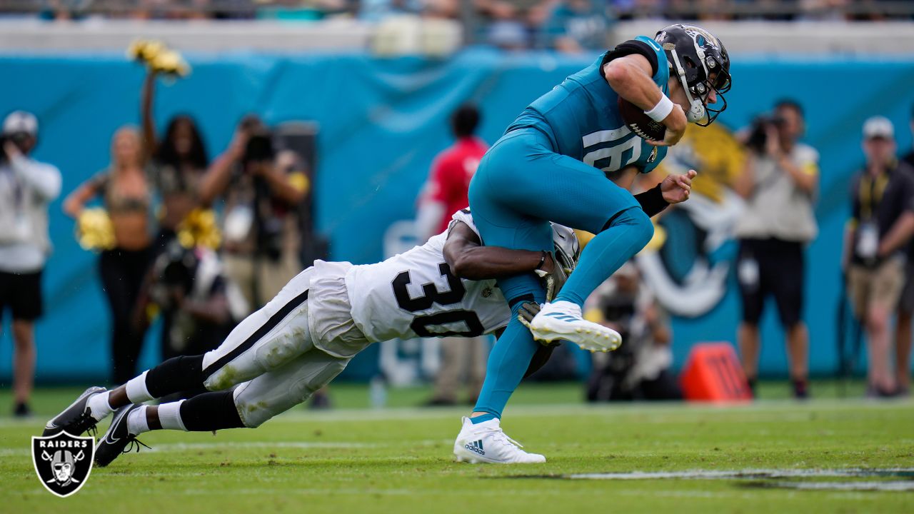 Jaguars blank Raiders in second half, come back to win at home