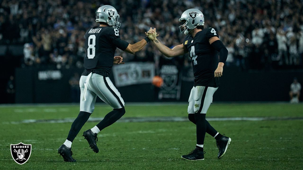 Raiders' Derek Carr's props lowered because of Mariota