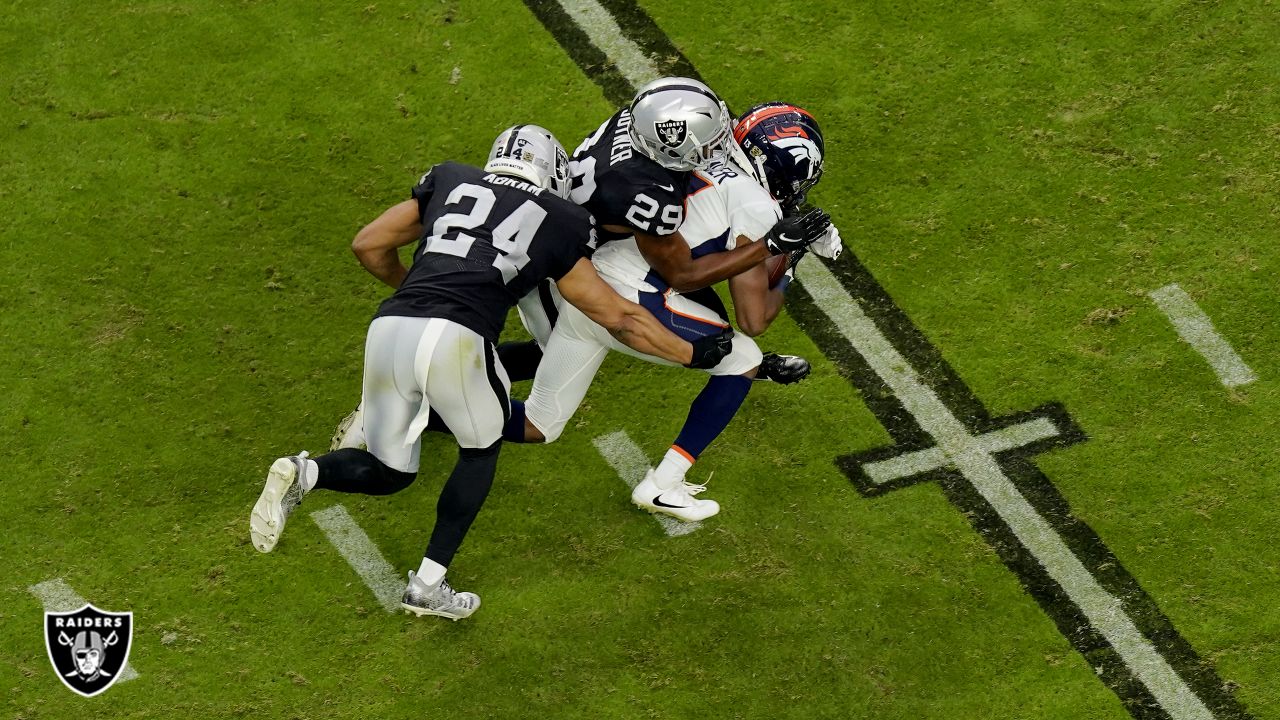 Las Vegas Raiders strong safety Johnathan Abram (24) blitz's past New  England Patriots r …