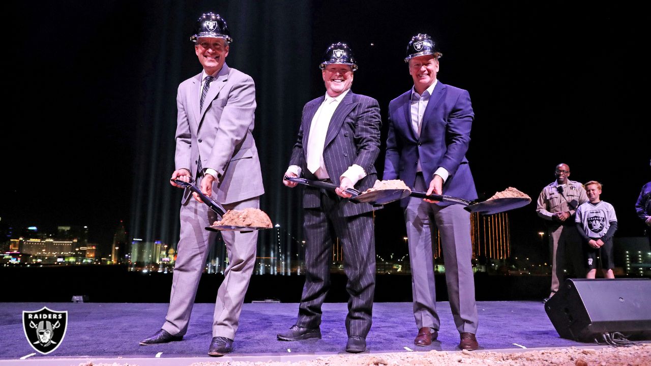 Oakland Raiders Break Ground in Las Vegas for New Stadium