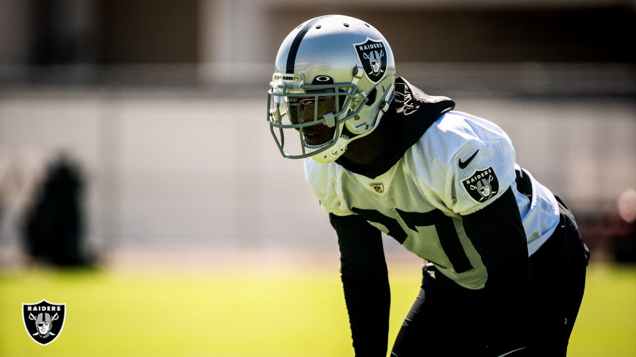 Raiders place CBs Trayvon Mullen, Damon Arnette on injured reserve