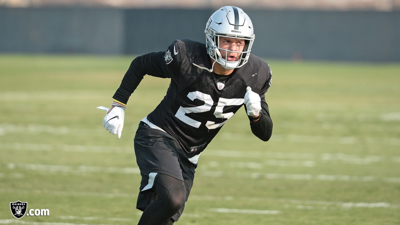 Raiders players and coaches praise Kolton Miller's mental toughness in the  face of adversity