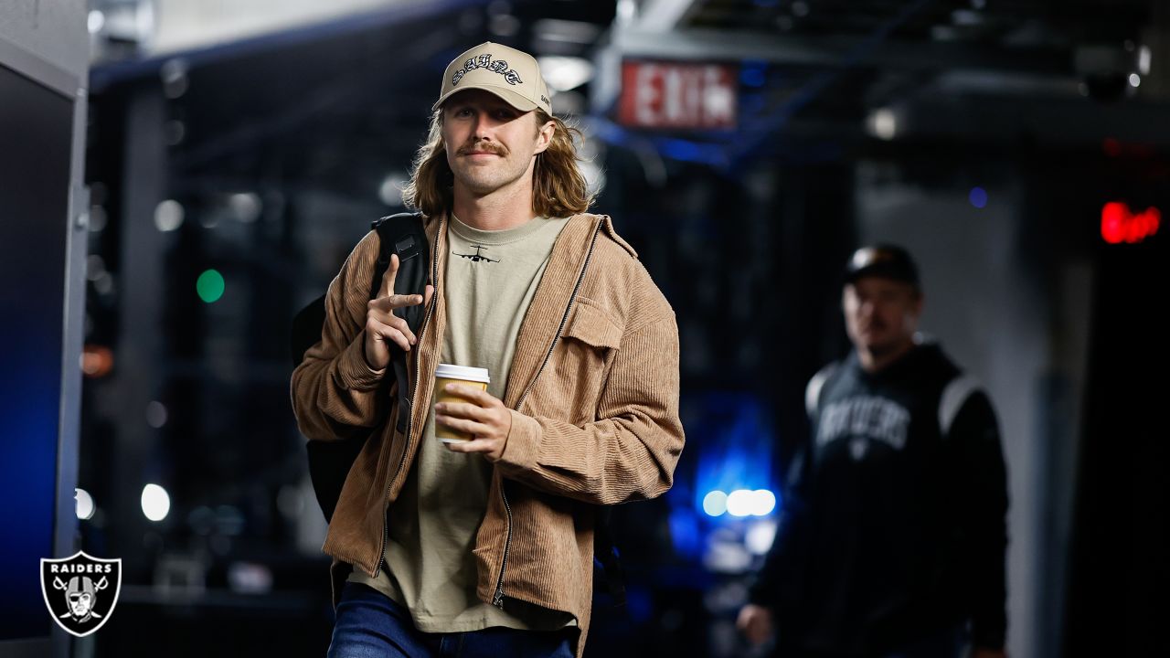 AJ Cole honored pregame for nomination as Raiders' Walter Payton