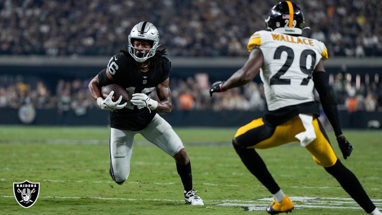 Pittsburgh Steelers cornerback Levi Wallace's second interception of game  ices Steelers 'Sunday Night Football' road win vs. Las Vegas Raiders