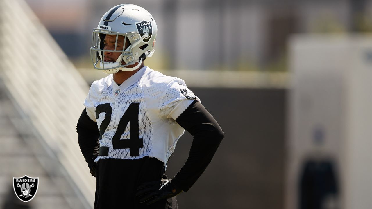 Ex-Raider Johnathan Abram reunites with old friends in Green Bay