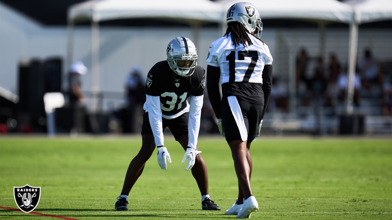 Watch: Davante Adams First Look In The Silver & Black, Davante Adams, One7 ☠️, By Las Vegas Raiders