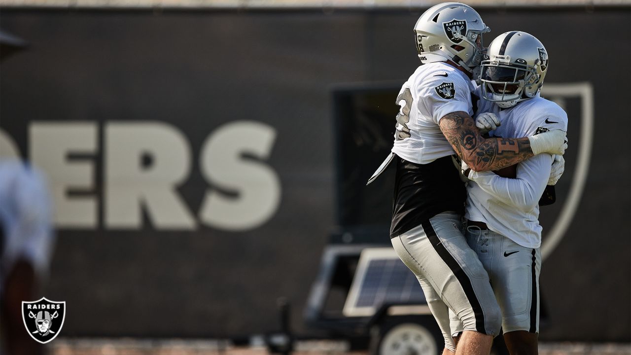 Las Vegas Raiders fullback Alec Ingold (45) runs up the field on a kickoff  during an NFL football game against the New York Giants, Sunday, Nov. 7,  2021, in East Rutherford. N.J.