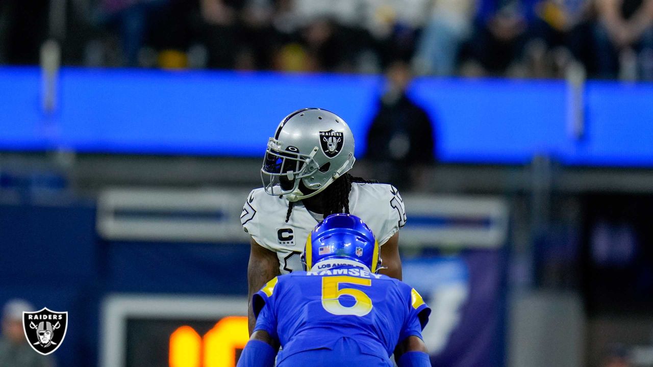 Las Vegas Raiders QBs excel in 34-17 win over Los Angeles Rams