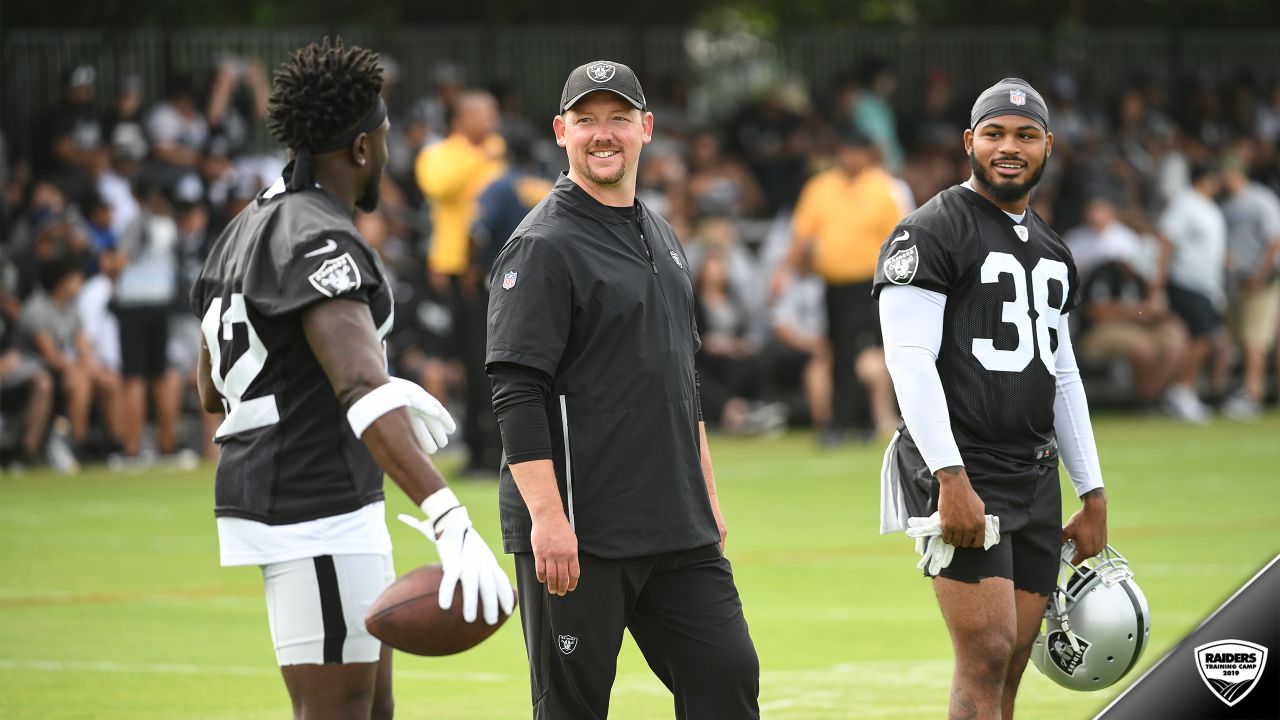 Raiders training camp 2019 day five recap: Vontaze Burfict