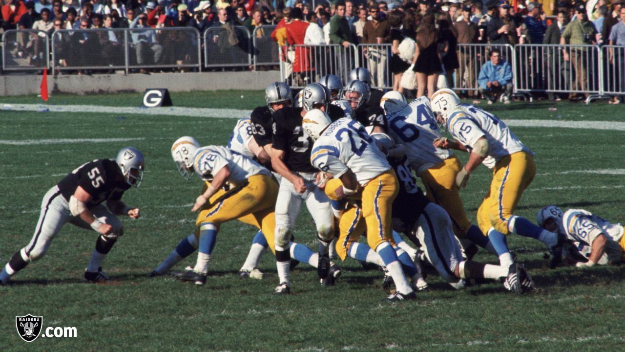 Throwback Gallery  Chargers vs Rams Throughout the Years