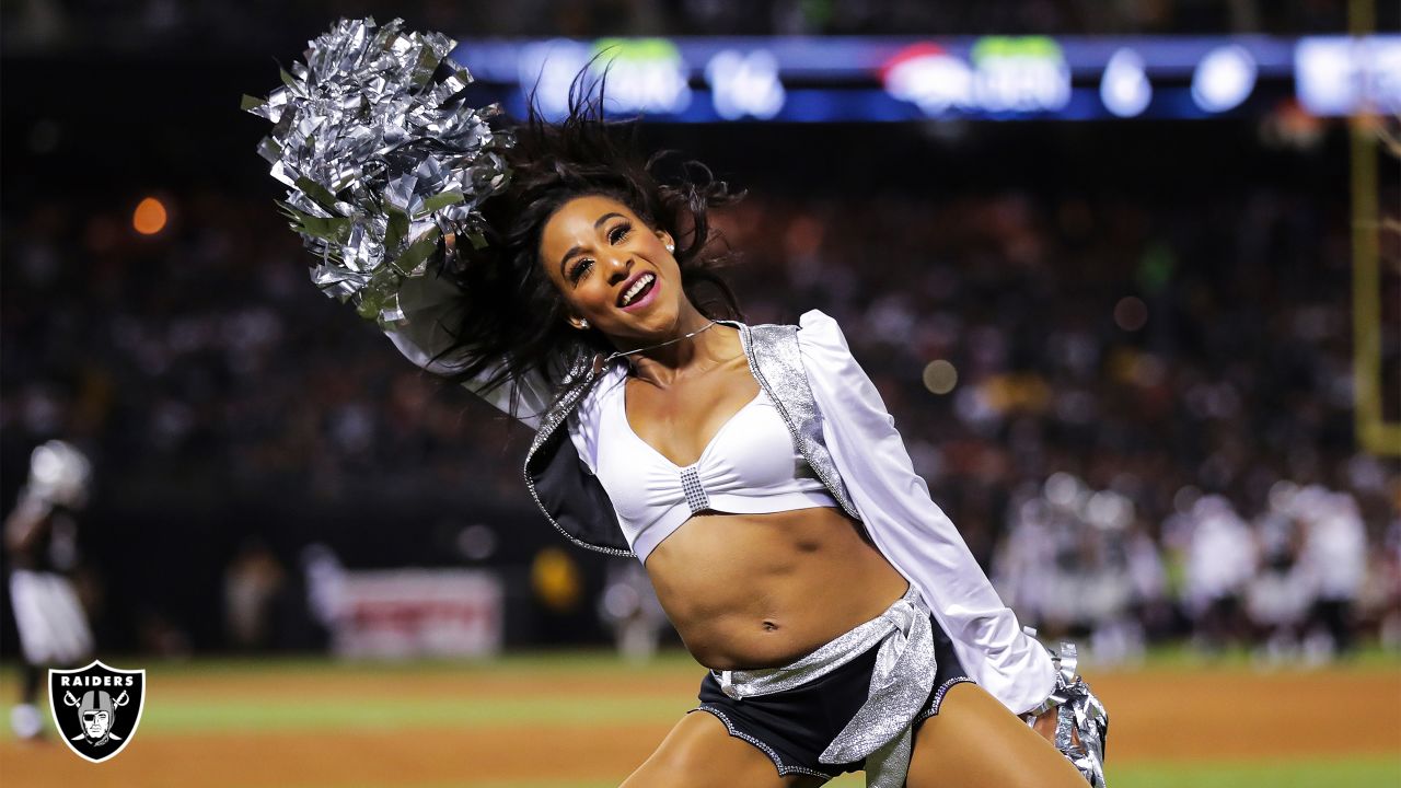 Raiders Cheerleader Goes Viral During Preseason Debut On Sunday - The Spun:  What's Trending In The Sports World Today