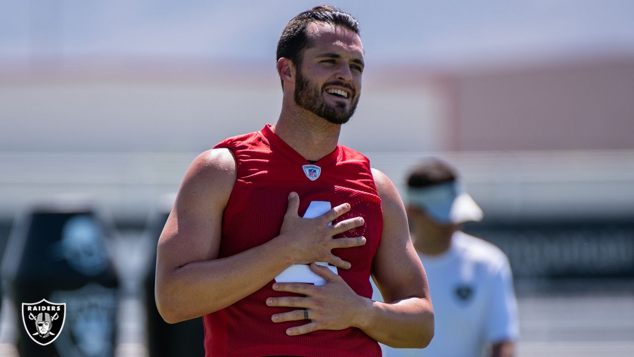 Raiders News: ESPN ranks Derek Carr the 9th best QB in the NFL - Silver And  Black Pride
