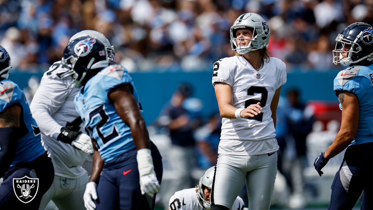 Mack Hollins's huge catches, career day gives Raiders chance late vs Titans