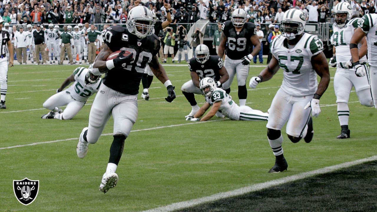 Photo: Oakland Raiders play the New York Jets in New Jersey -  NYP20191124106 