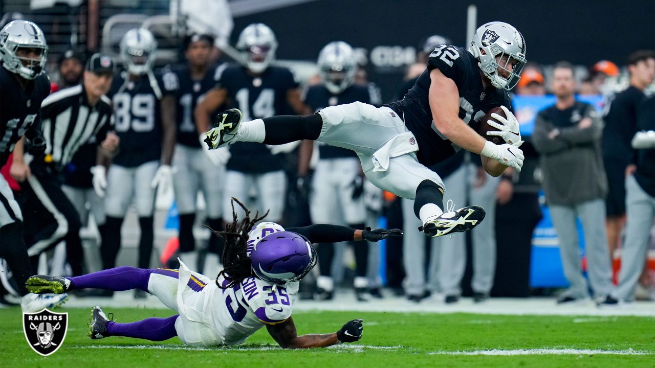 Raiders vs. Vikings score, takeaways in NFL preseason Week 1: Efficient  offense fuels Las Vegas victory 