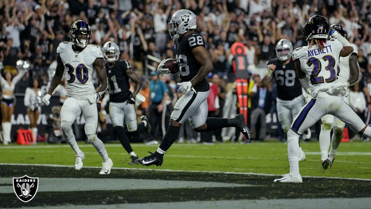 Maxx Crosby Stands Out as Las Vegas Raiders Outlast Baltimore Ravens