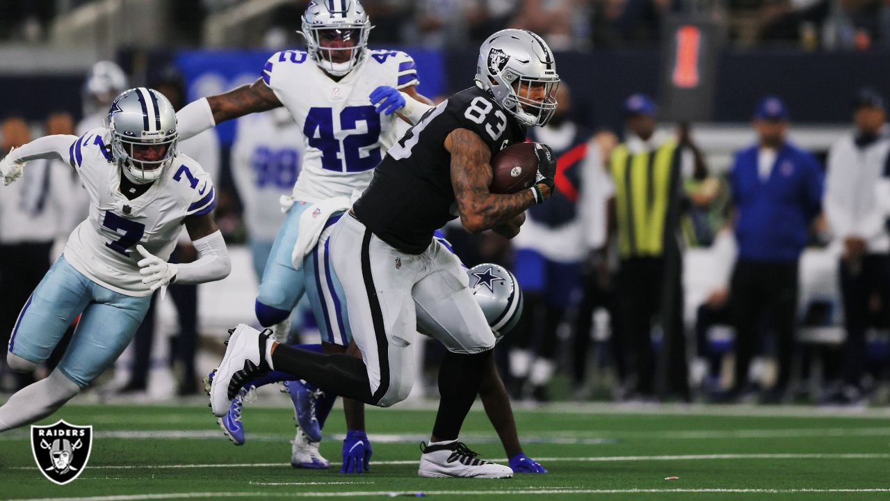 Pittsbugh, United States. 19th Sep, 2021. Las Vegas Raiders tight end  Foster Moreau (87) celebrates his nine yard touchdown with Las Vegas Raiders  tight end Darren Waller (83) during the third quarter